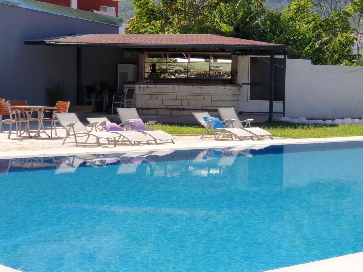 Erendiz Garden Hotel เกเมร์ ภายนอก รูปภาพ