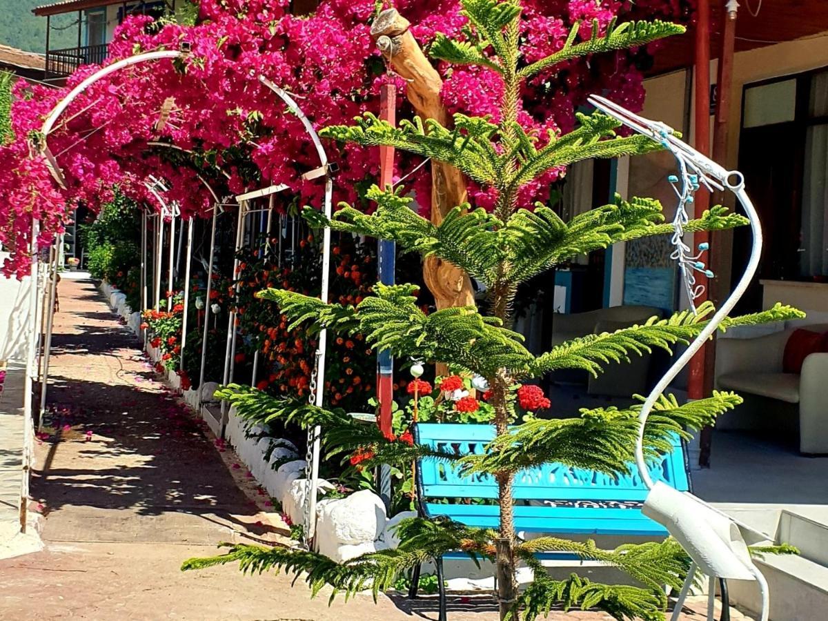 Erendiz Garden Hotel เกเมร์ ภายนอก รูปภาพ