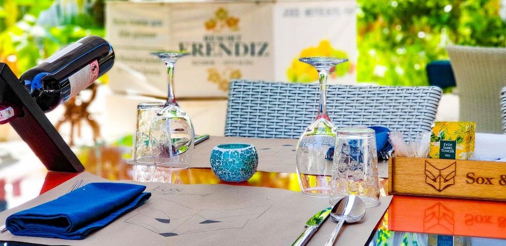 Erendiz Garden Hotel เกเมร์ ภายนอก รูปภาพ