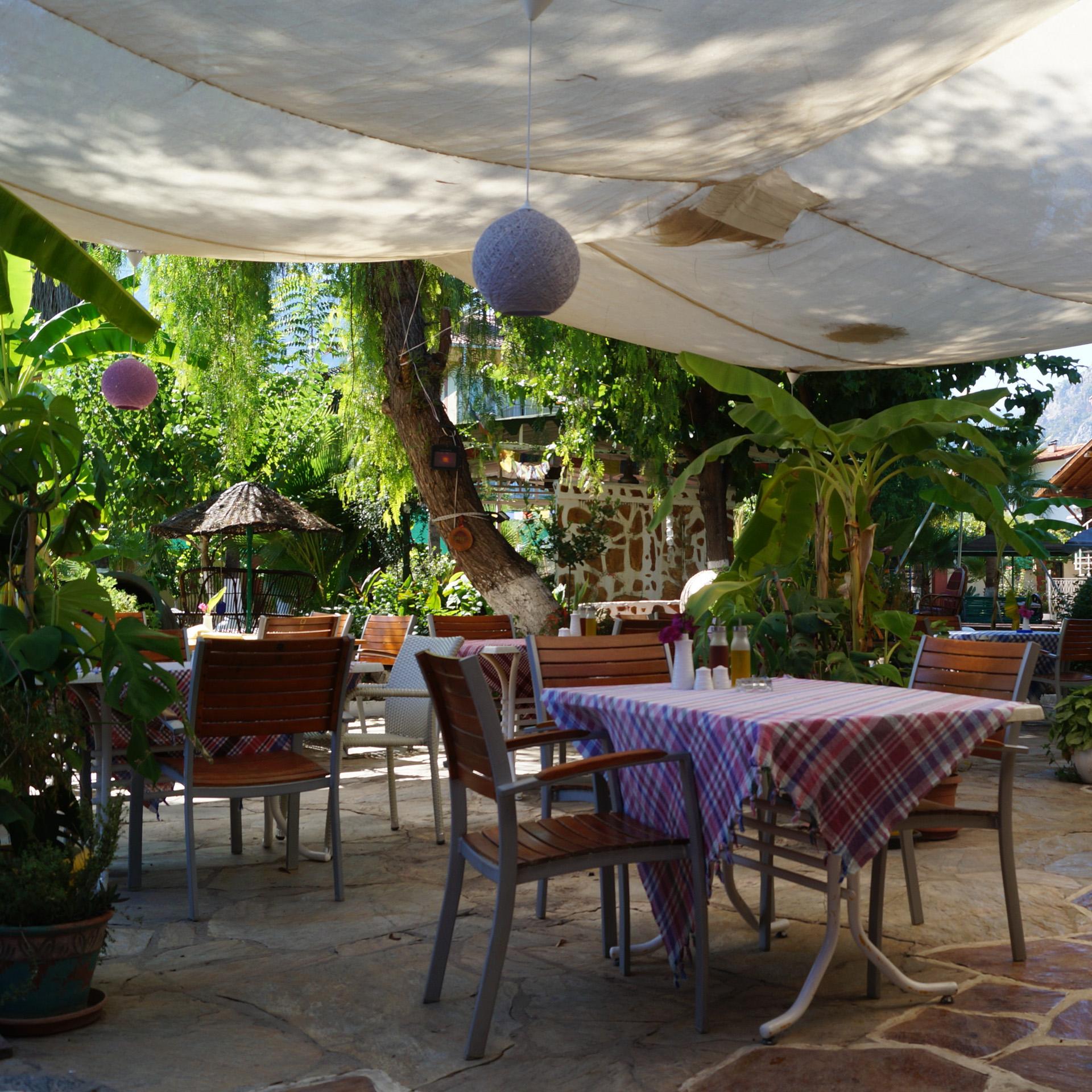 Erendiz Garden Hotel เกเมร์ ภายนอก รูปภาพ